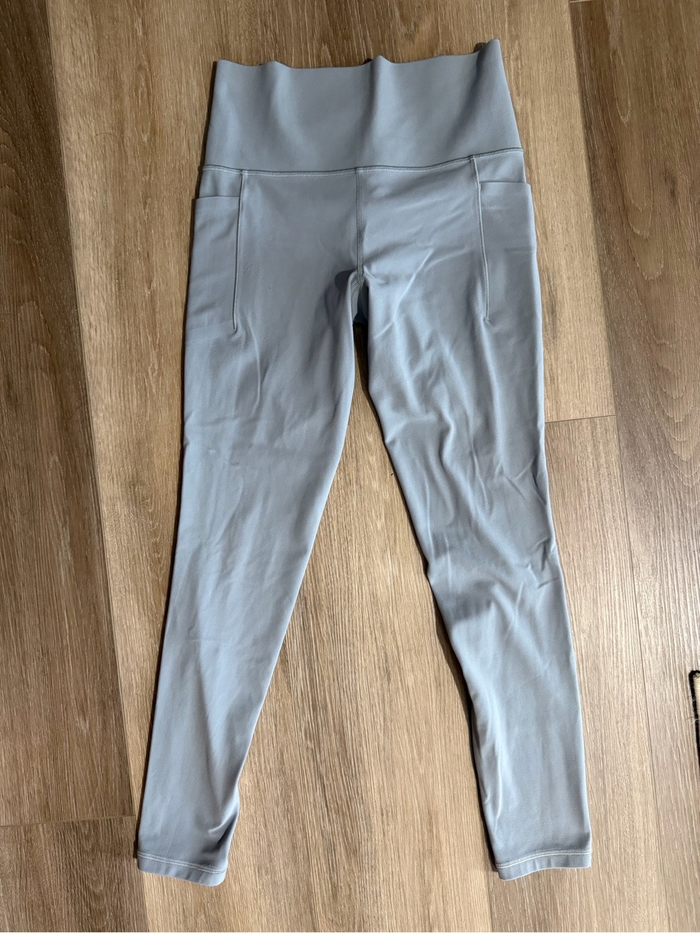Athleta Pale Gray High-Rise Performance Leggings small